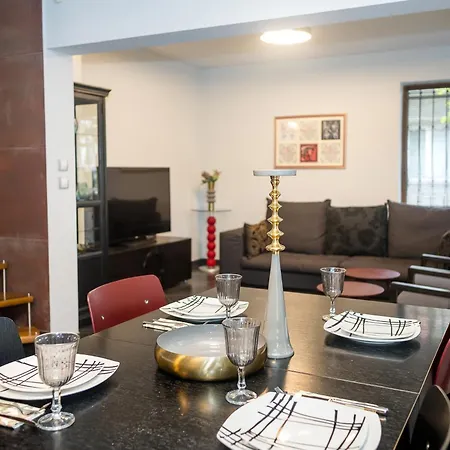 Apartament Cozy Flat With Two Bedrooms In By Flat Mаnаger *