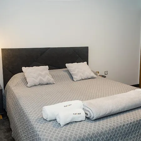 Cozy Flat With Two Bedrooms In By Flat Mаnаger Warna