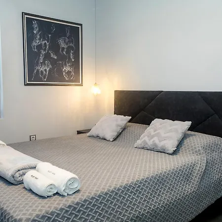 Cozy Flat With Two Bedrooms In By Flat Mаnаger