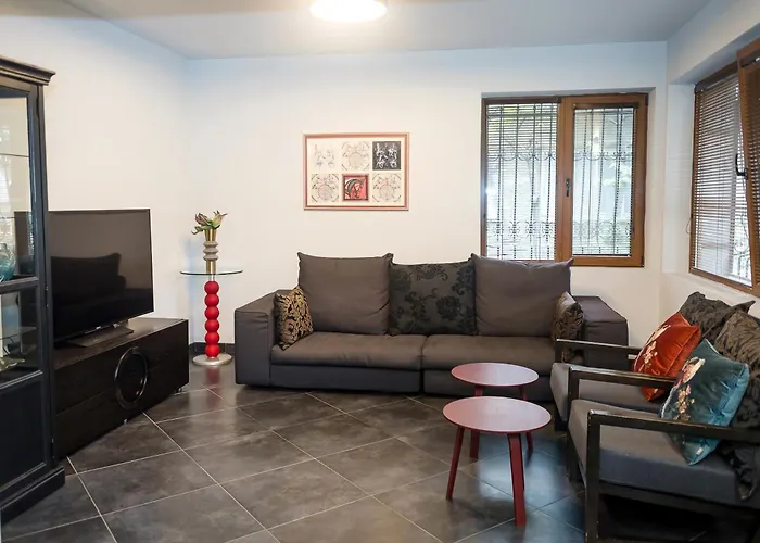 Apartament Cozy Flat With Two Bedrooms In By Flat Mаnаger *